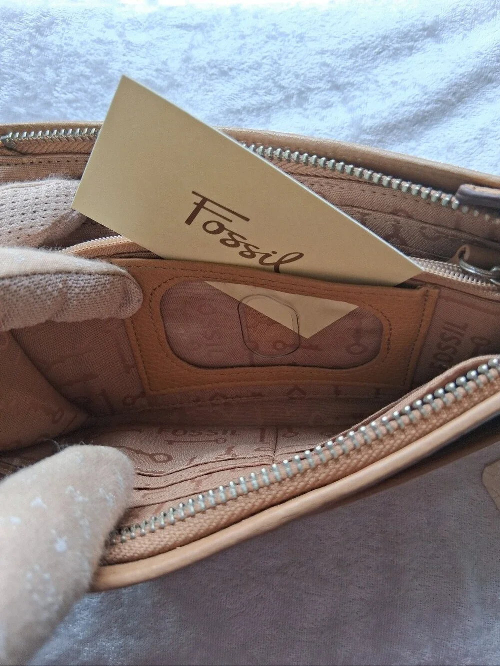 Fossil Maddox Leather Flap Clutch Wallet - Camel/Tan - NWOT